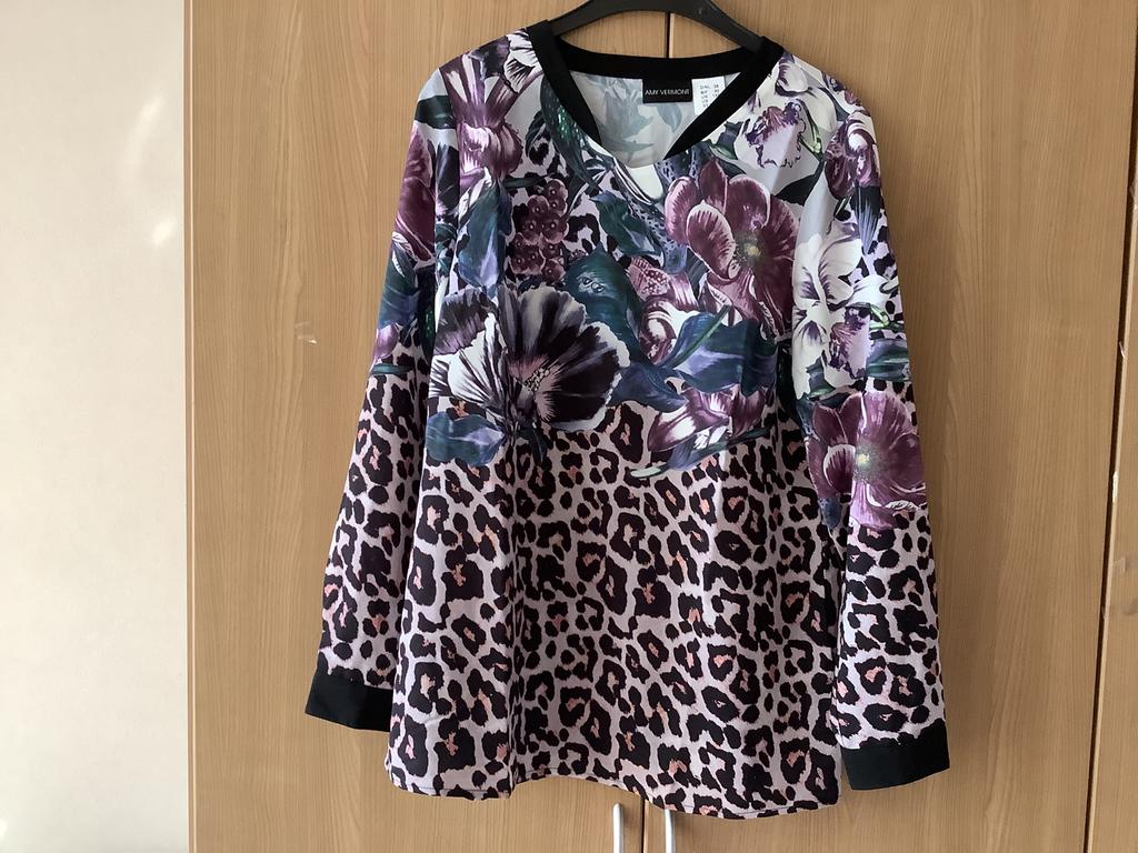 Top// shirt.  mt 38.   Amy. Vermont., Kleding | Dames, Verzenden, Nieuw, Maat 38/40 (M), Paars
