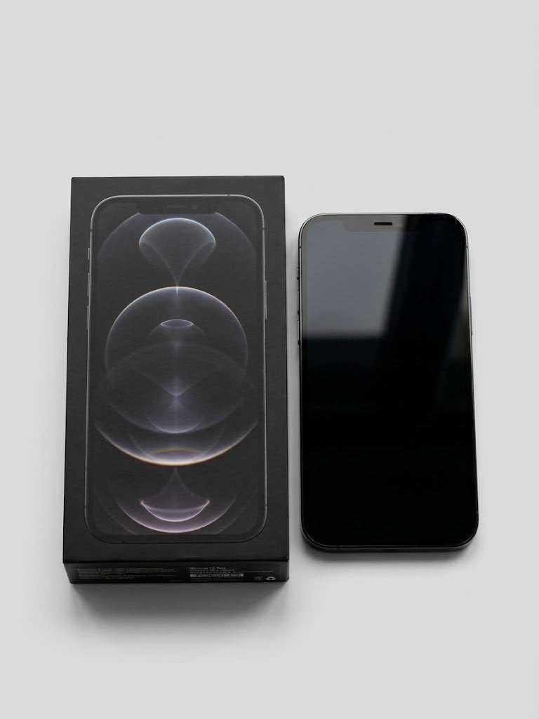 Apple iPhone 12 Pro - 256GB - Graphite + handige accessoires, Telecommunicatie, 256 GB, Zo goed als nieuw, Grijs, Zonder abonnement