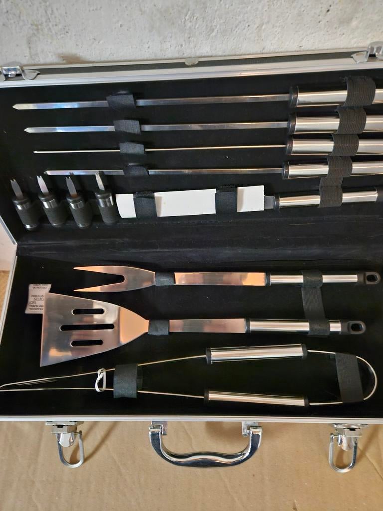 Nieuwe Barbecue Gereedschap Set in Koffer, Ophalen, Nieuw