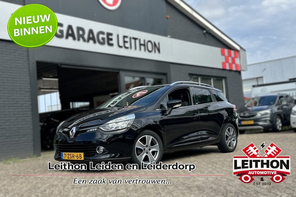 Renault Clio Estate 0.9 TCe Night&Day (bj 2015), Auto's, Voorwielaandrijving, Verwarmde buitenspiegels, Zwart, Origineel Nederlands