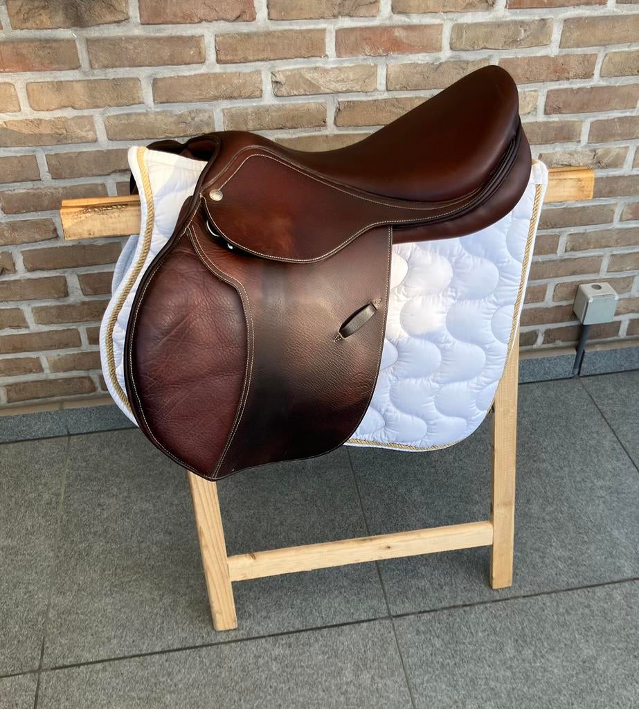 Springzadel Pessoa 17 inch, Ophalen of Verzenden, Zo goed als nieuw, Springen