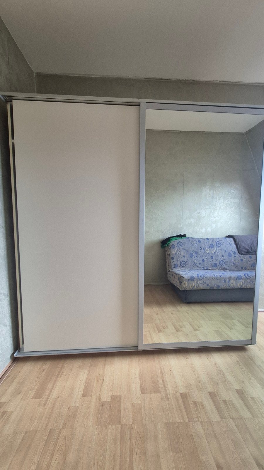 Kledingkast met schuifdeuren en spiegel 67x200cm, Huis en Inrichting, Kasten | Kledingkasten, Gebruikt, 200 cm of meer, 150 tot 200 cm