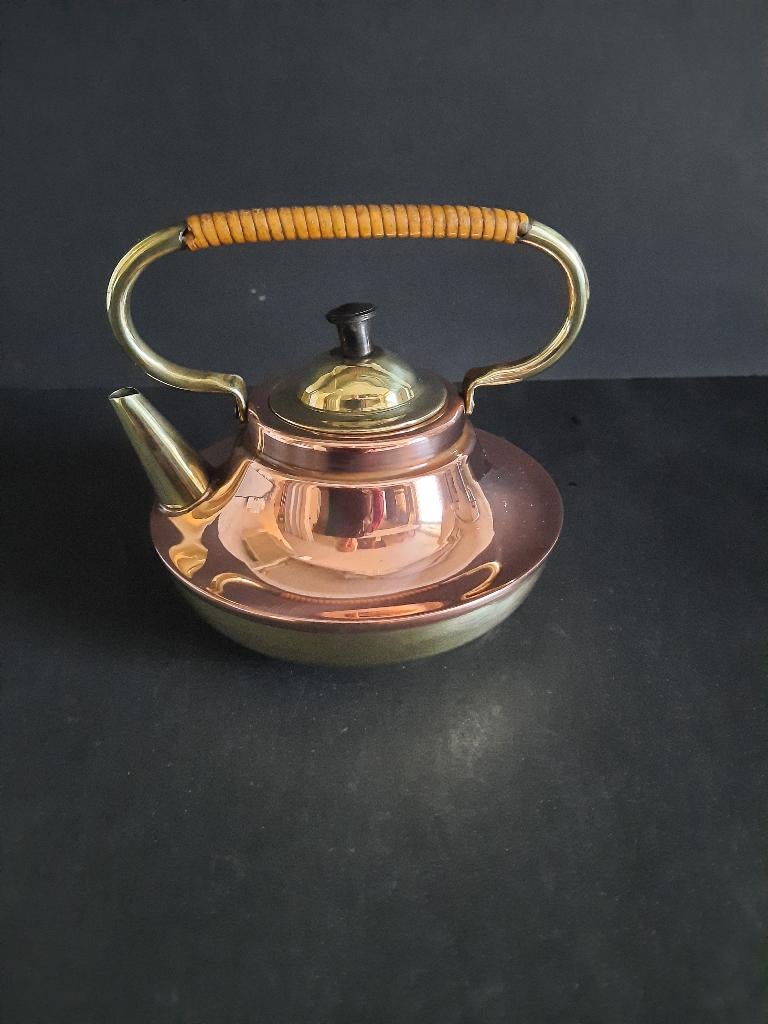 Decoratief koperen keteltje met rieten handvat, Ophalen of Verzenden, Koper