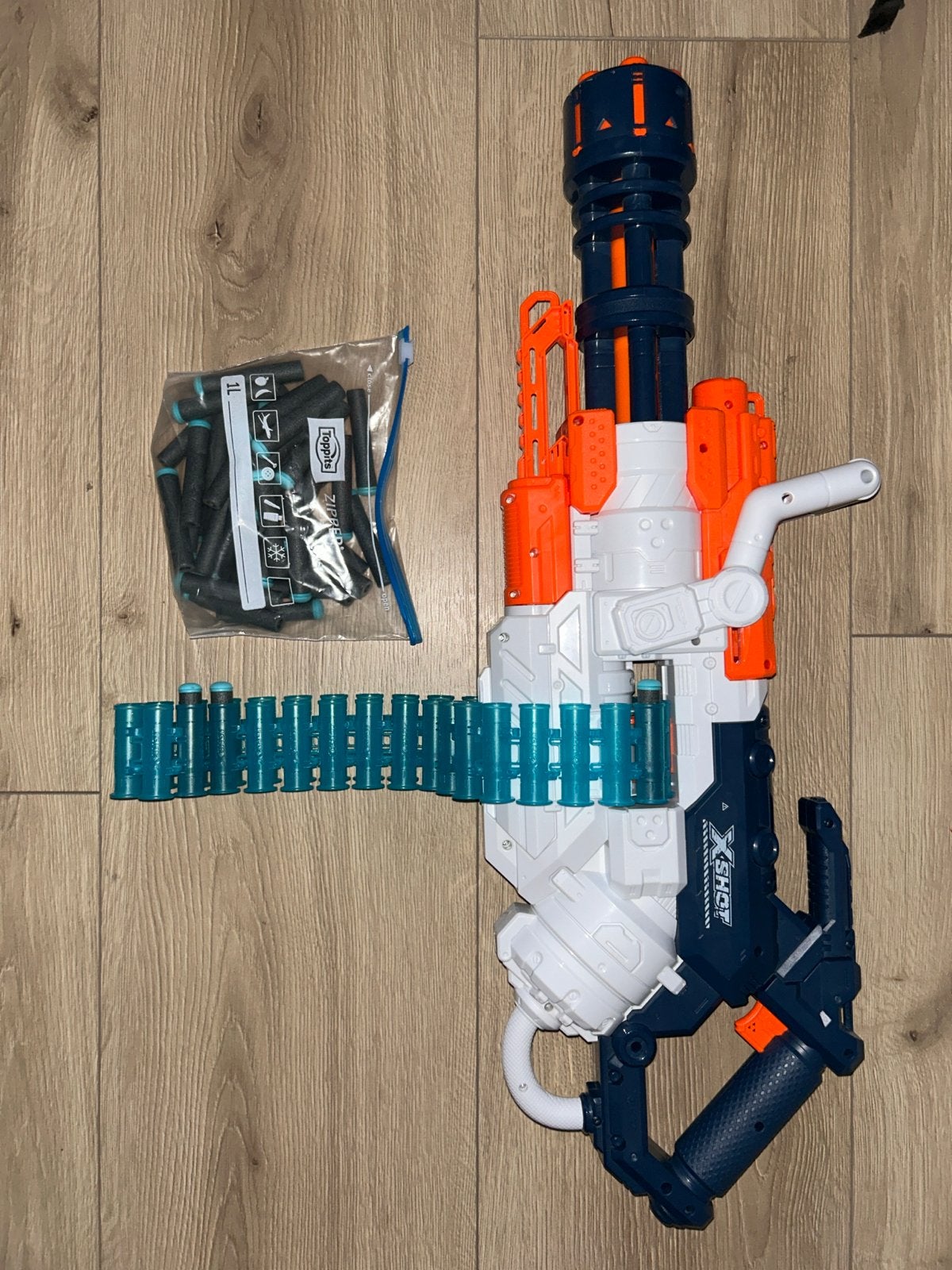 X-Shot Blaster met munitieband en pijltjes, Ophalen of Verzenden, Gebruikt