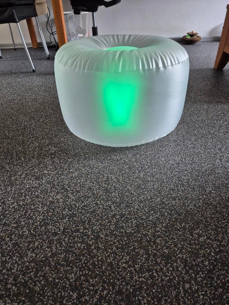 NIEUW! Livarno home Opblaasbare LED-zitpoef binnen/buiten!, Overige materialen, Minder dan 50 cm, Rond, Nieuw