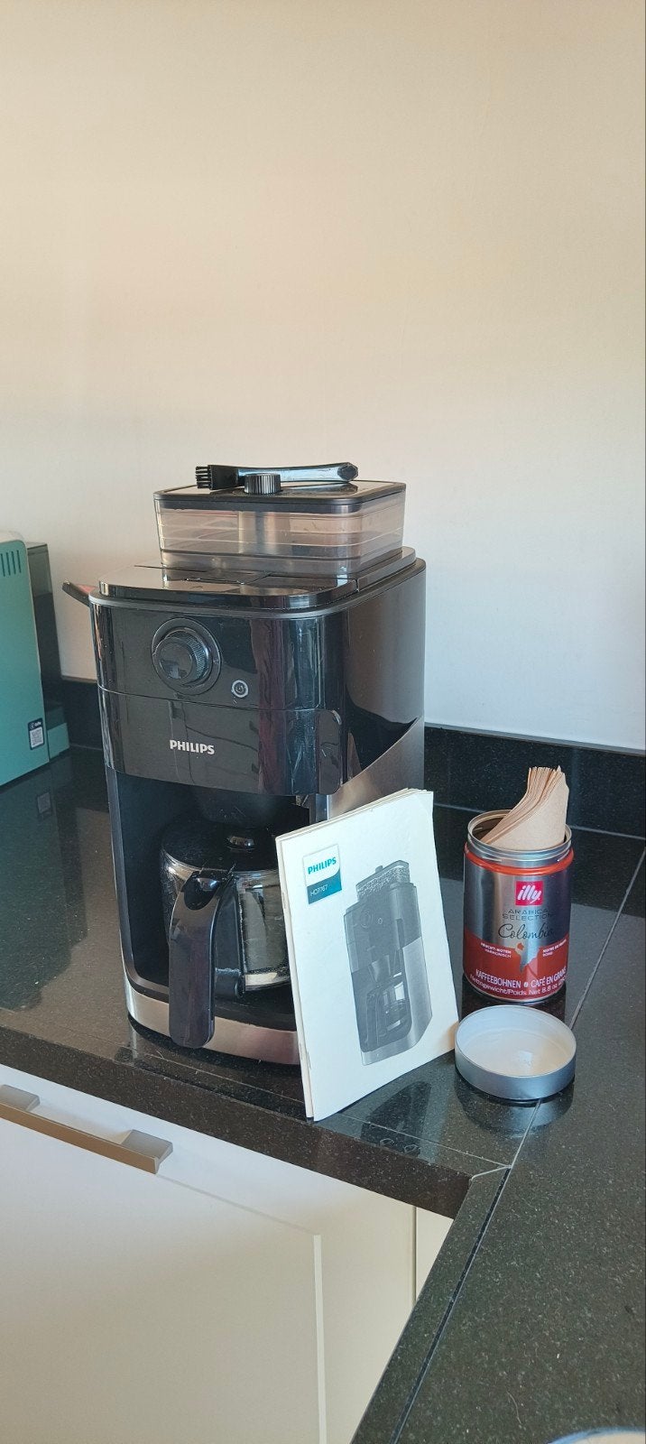 Philips Grind & Brew HD7767 koffiezetapparaat met bonenmaler, Witgoed en Apparatuur, Koffiezetapparaten, 10 kopjes of meer, Koffiemachine