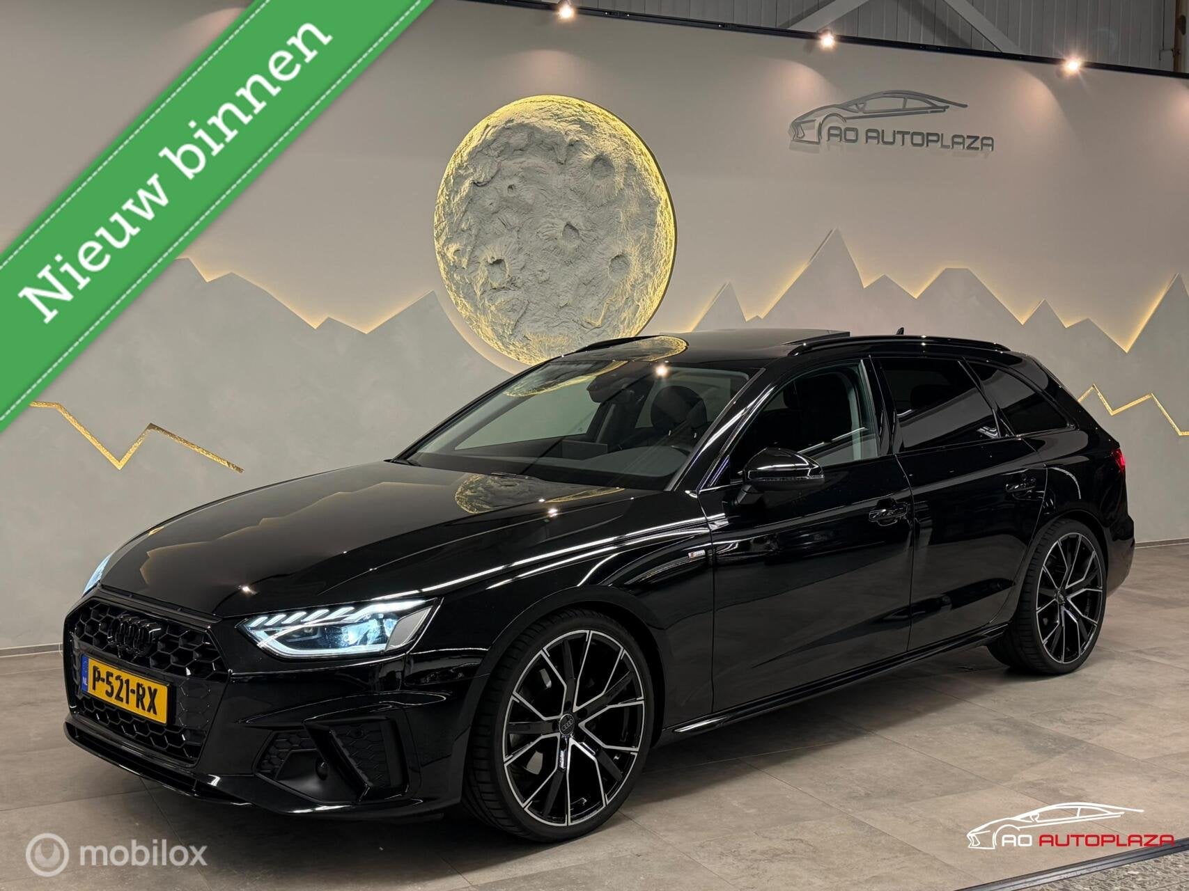Audi A4 Avant 40 TFSI S-line Panorama/Matrix/Leder/Trekhaak/, Auto's, Dealer onderhouden, 1984 cc, A4, Zwart