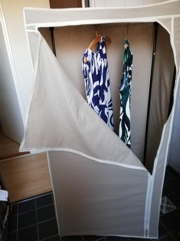 Opvouwbare campingkast garderobekast met rits, Ophalen, Zo goed als nieuw, Campingkast