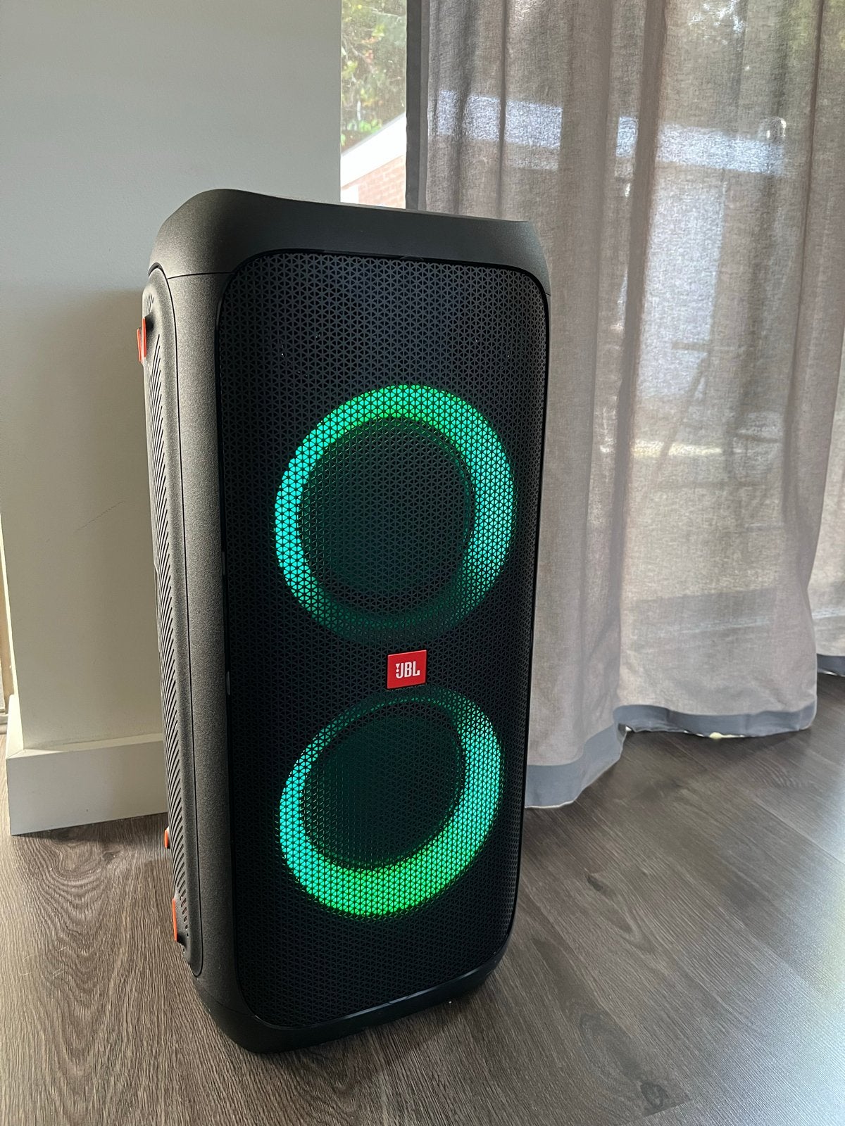 Foto 3 van Nieuwe JBL PartyBox 310 - Krachtige Party Speaker