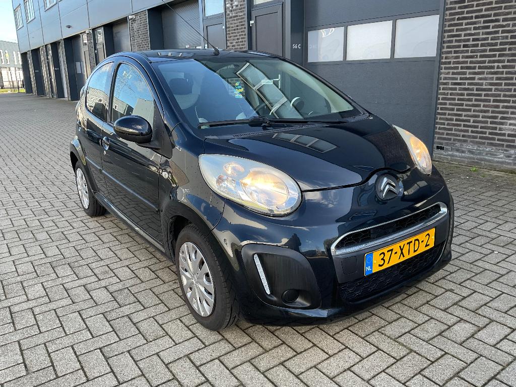 Zeer zuinige Citroën C1 uit 2012 met Airco, Auto's, Citroën, Voorwielaandrijving, Stof, Zwart, 4 stoelen