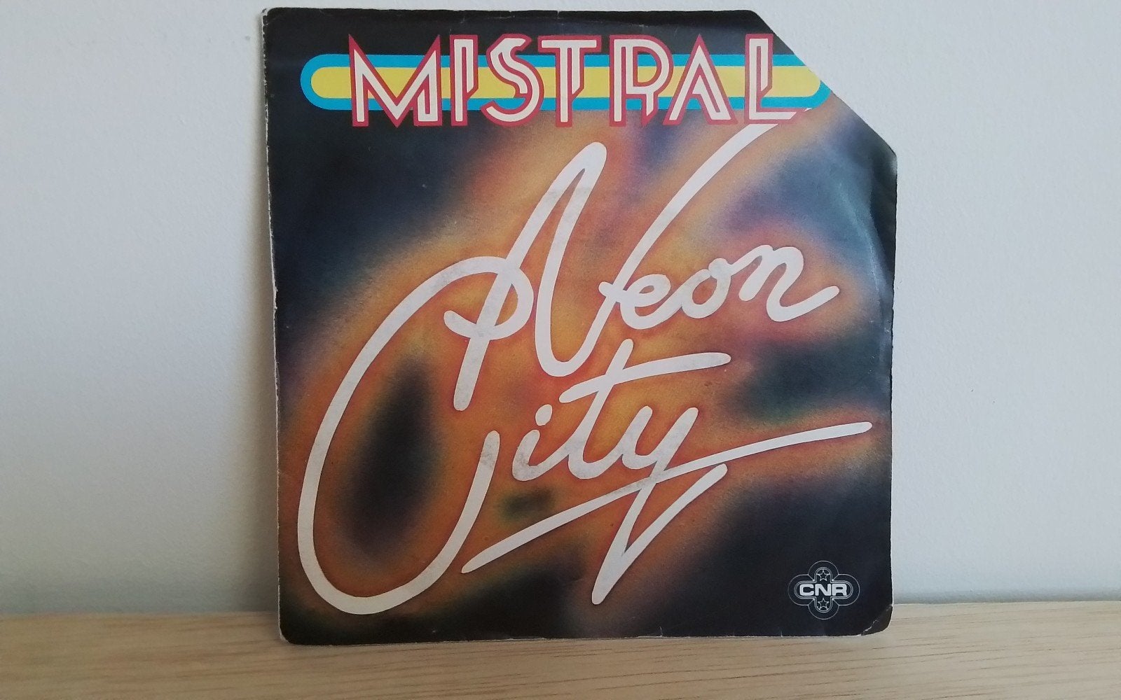 Mistral - neon city, Cd's en Dvd's, Ophalen of Verzenden
