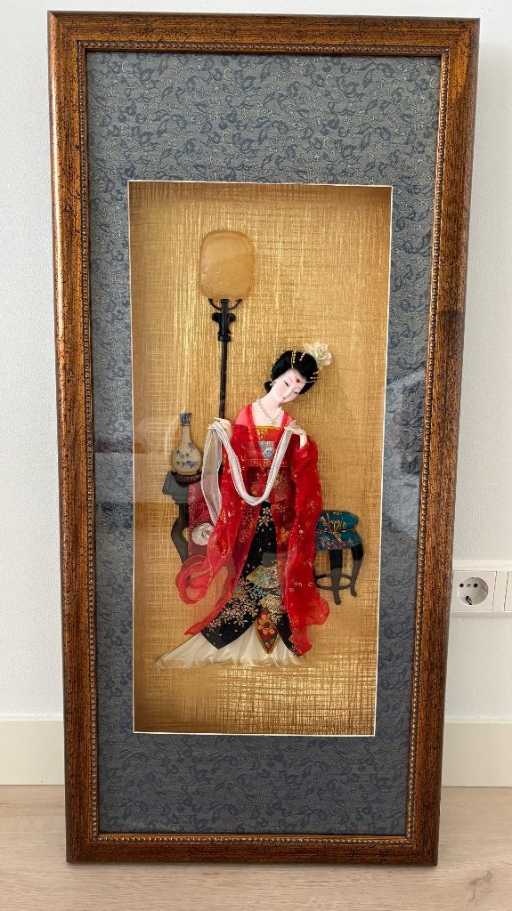 Oosterse decoratie, Antiek en Kunst, Textiel, 95 cm, Ophalen of Verzenden, Op te hangen
