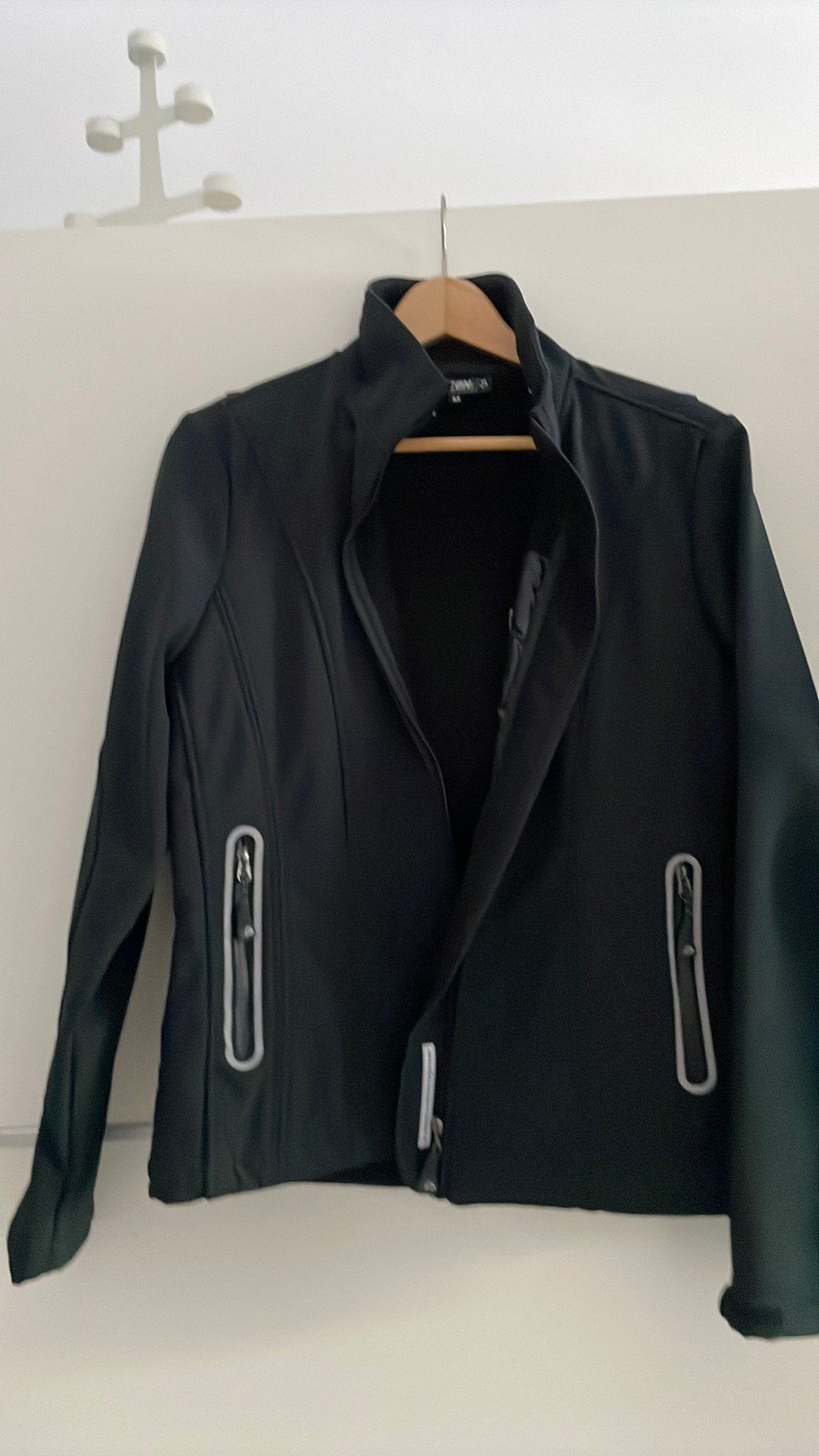 Nieuwe zwarte dames jas mt M van Falcon, Ophalen of Verzenden, Nieuw, Maat 38/40 (M), Zwart