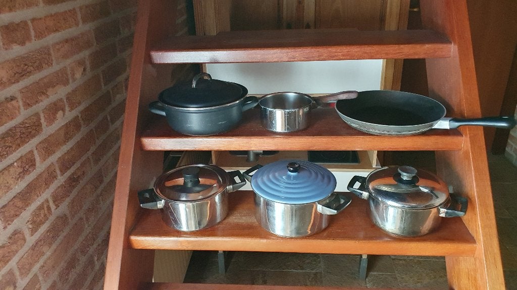 6-delige Pannenset in prima staat, voor elektra en gas. Op-, Huis en Inrichting, Keuken | Potten en Pannen, Ophalen of Verzenden