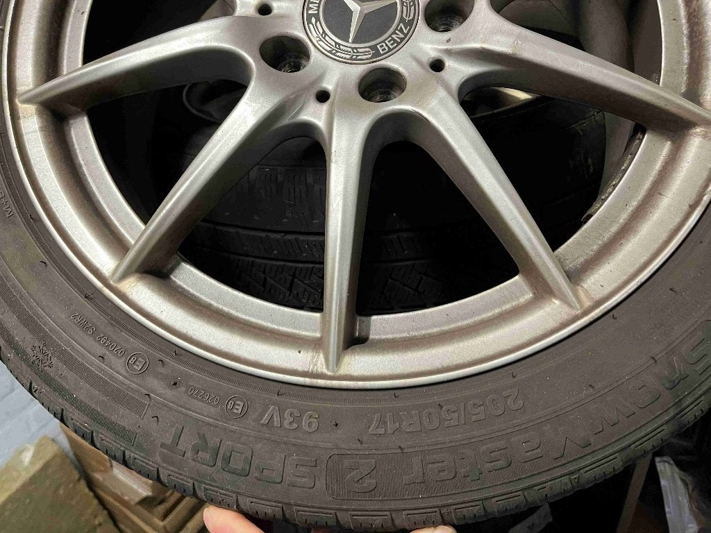 Mercedes winterbanden 17 Inch A,B CLA 205/50/R17  6.5Jx17H2, Ophalen, Gebruikt, Banden en Velgen, 17 inch
