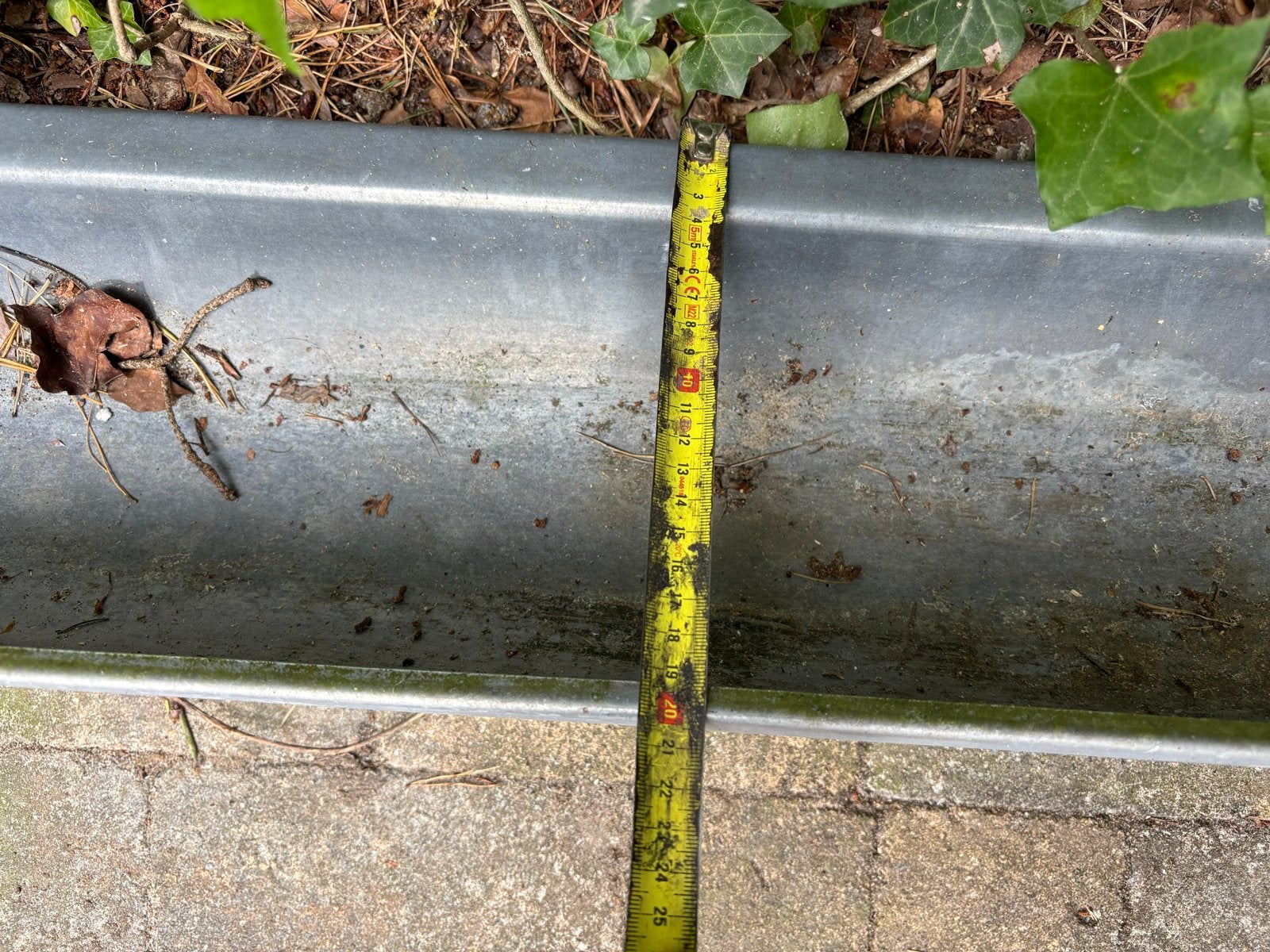 8 meter zink goot - Gebruikte dakgoot, Doe-het-zelf en Verbouw, Ophalen, Overige materialen, Gebruikt, 6 meter of meer