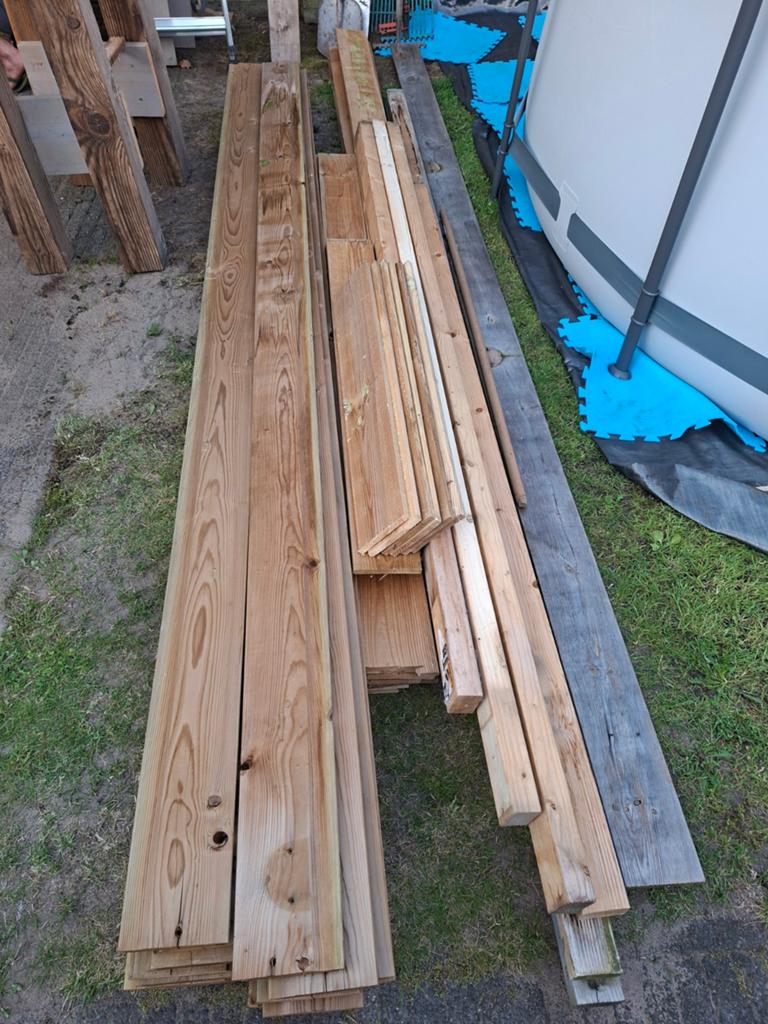 21 stuks rabatdelen - Gebruikt hout voor diverse projecten, Gebruikt, 25 tot 50 mm, Ophalen of Verzenden, Plank