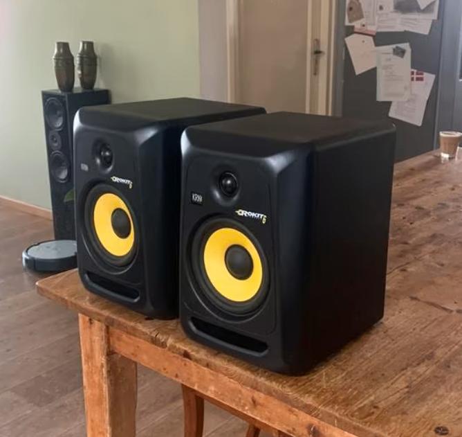 2x KRK 6 G3 in NIEUWSTAAT speakers 4 5 6 7 8 rp actieve dj 2, Overige merken, Ophalen of Verzenden, Zo goed als nieuw, 120 watt of meer