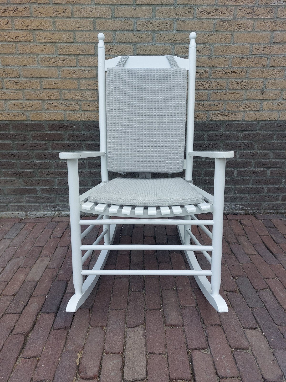 Witte schommelstoel met grijze kussens, Ophalen, Gebruikt, Wit, Stof