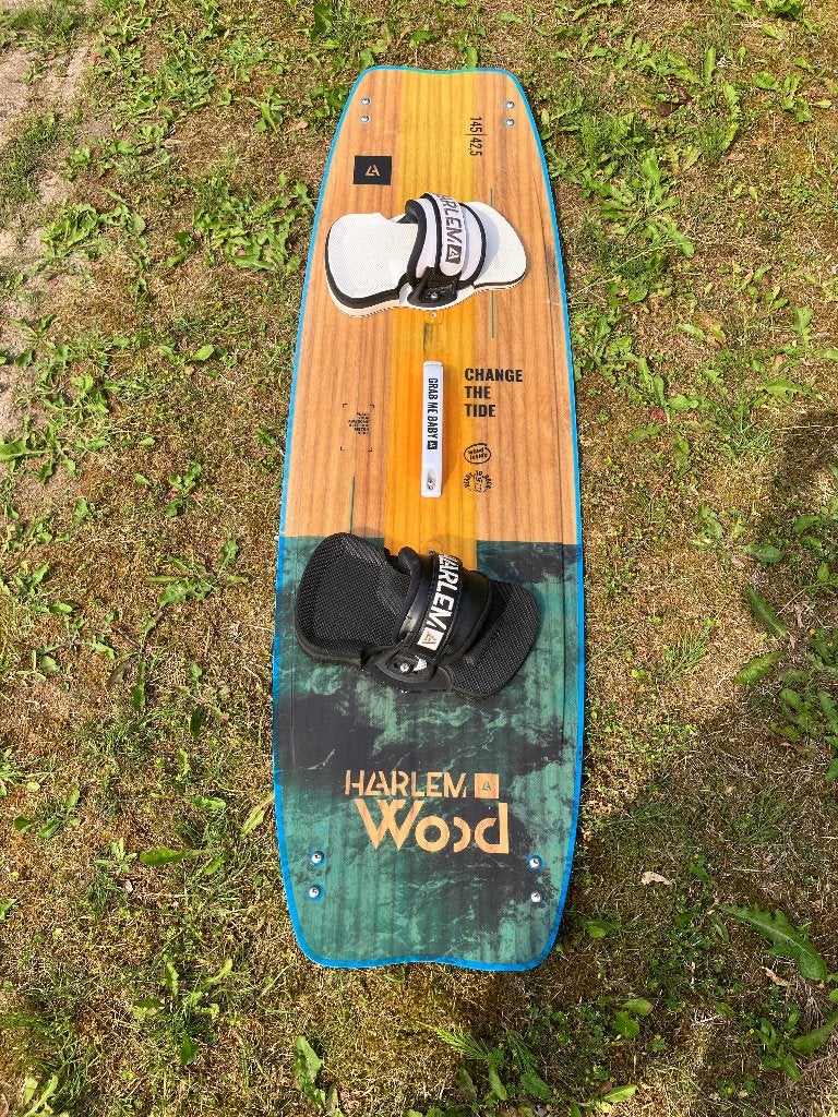 Harlem Wood Twintip board 145x42,5 cm, Gebruikt, Twintip, Kiteboard, Ophalen of Verzenden