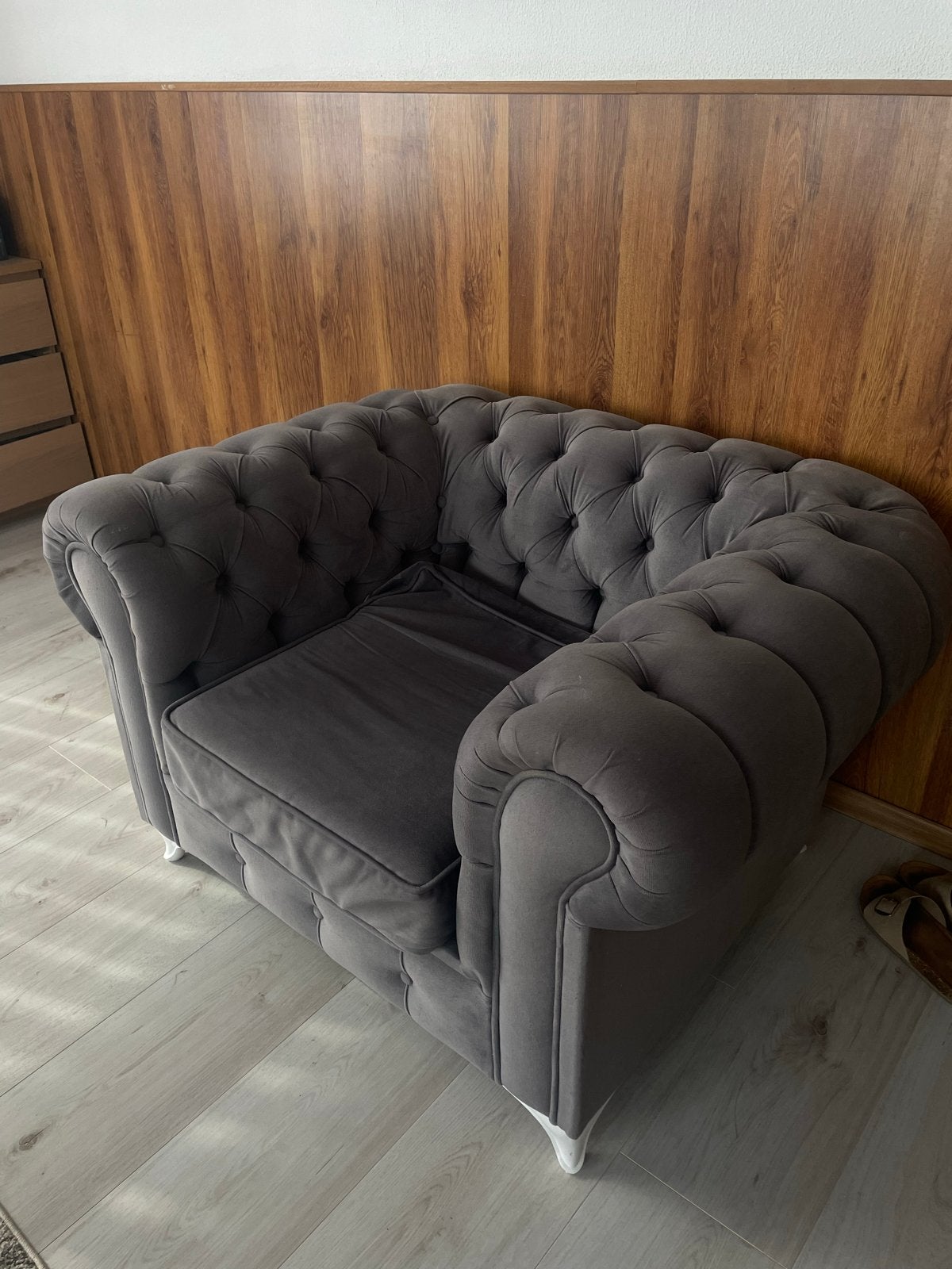 Stijlvolle Chesterfield fauteuil - Grijs, Ophalen, Gebruikt, Stof, 75 tot 100 cm