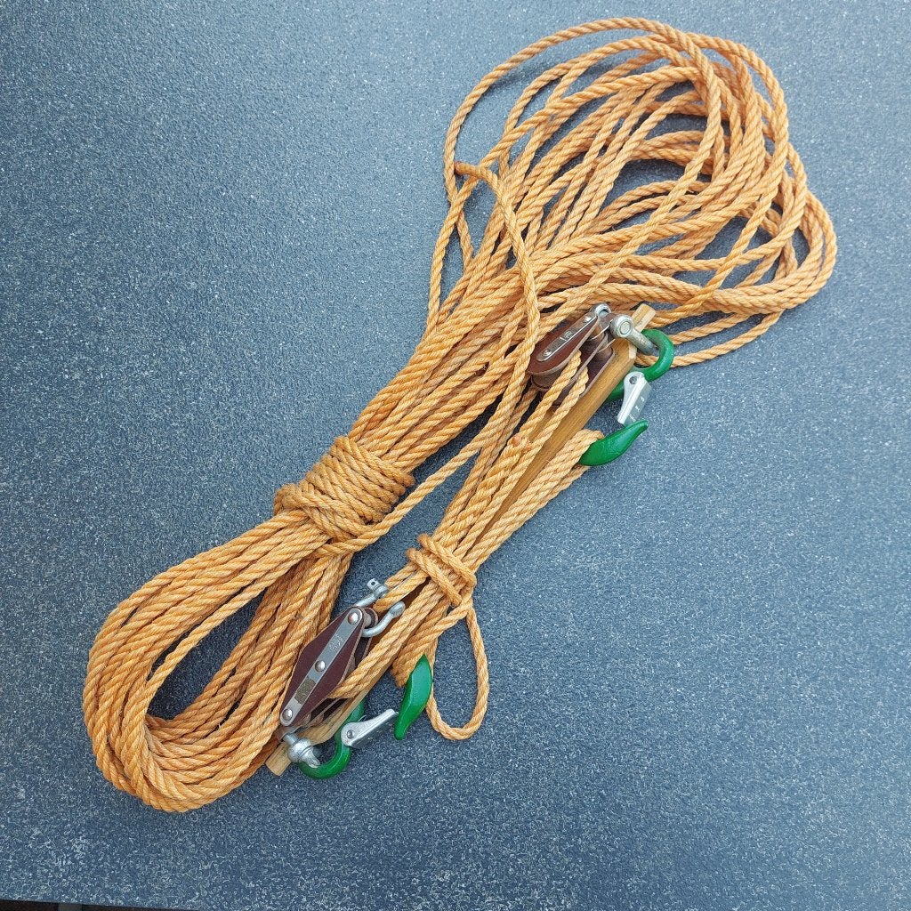 PP touw Ø8mm 2 sets 31 en 35m elk met 2 blokken (Derde Hand), Watersport en Boten, Ophalen, Gebruikt, Overige typen