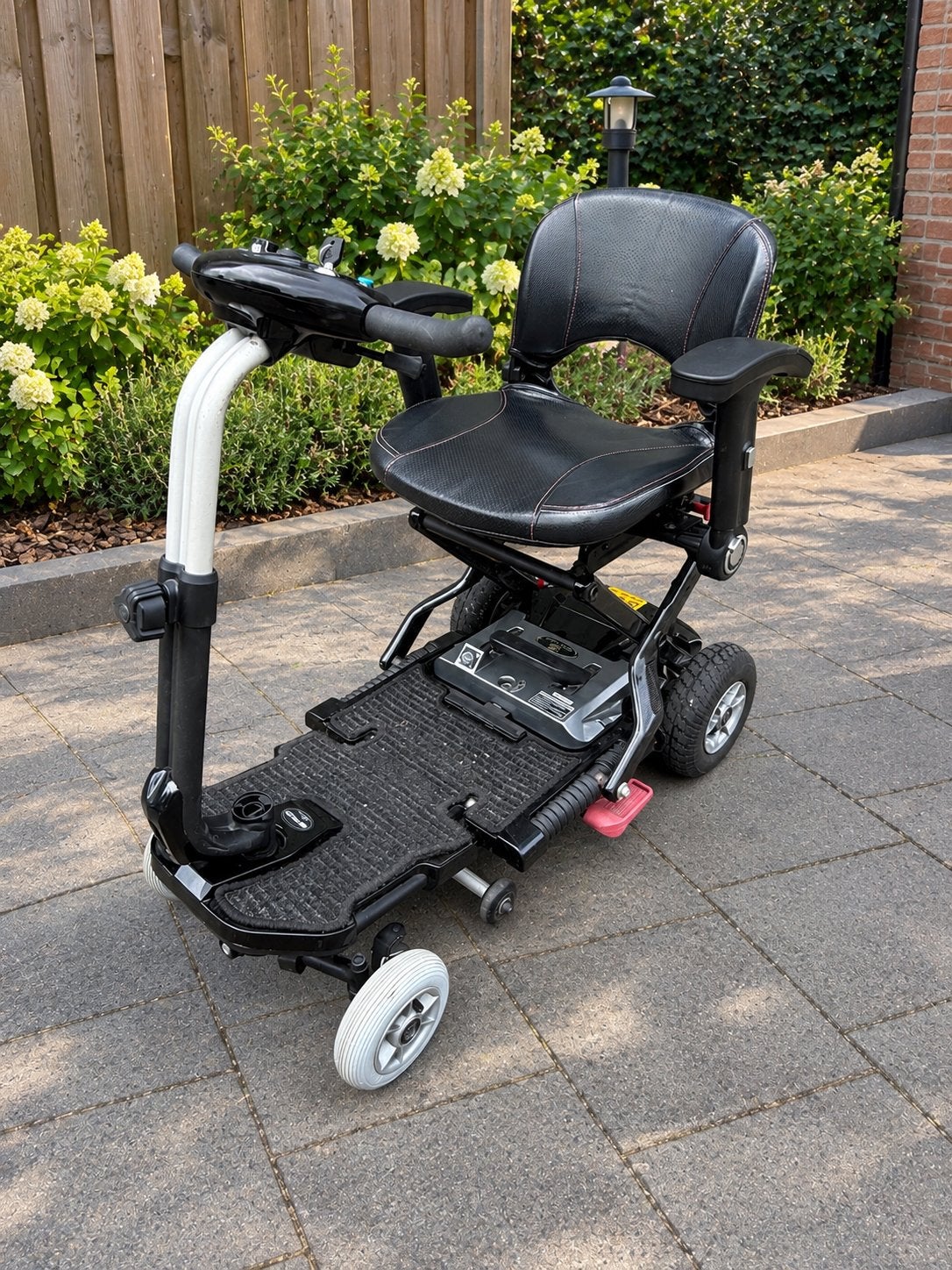Opvouwbare scootmobiel mango bobby carbon deluxe edition, Ophalen, Inklapbaar, Gebruikt, Elektrische rolstoel