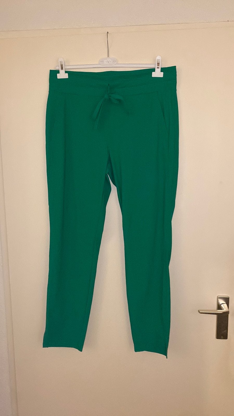 Nieuw groene travel broek maat XS merk Studio Anneloes, Nieuw, Ophalen of Verzenden, Maat 34 (XS) of kleiner, Lang