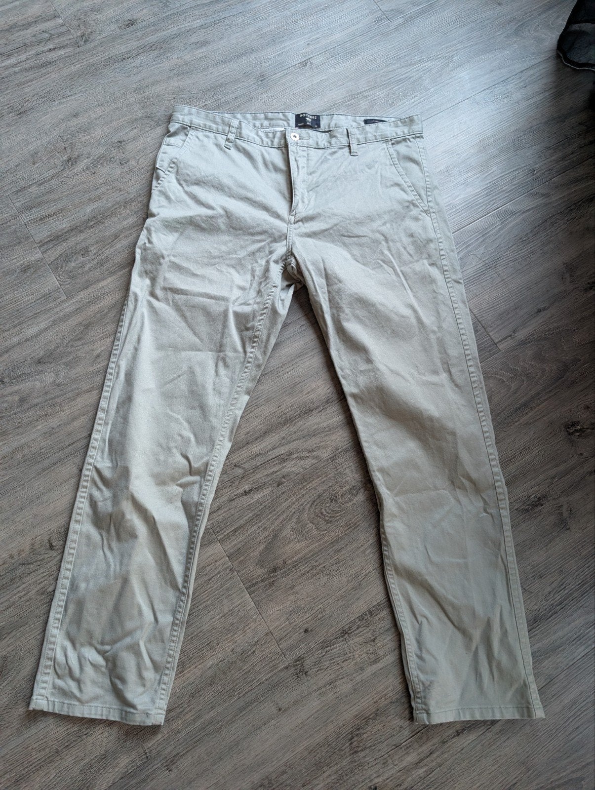 Dockers Slim Fit Chino Broek Maat 36 Beige, Kleding | Heren, Broeken en Pantalons, Beige, Overige maten, Ophalen of Verzenden