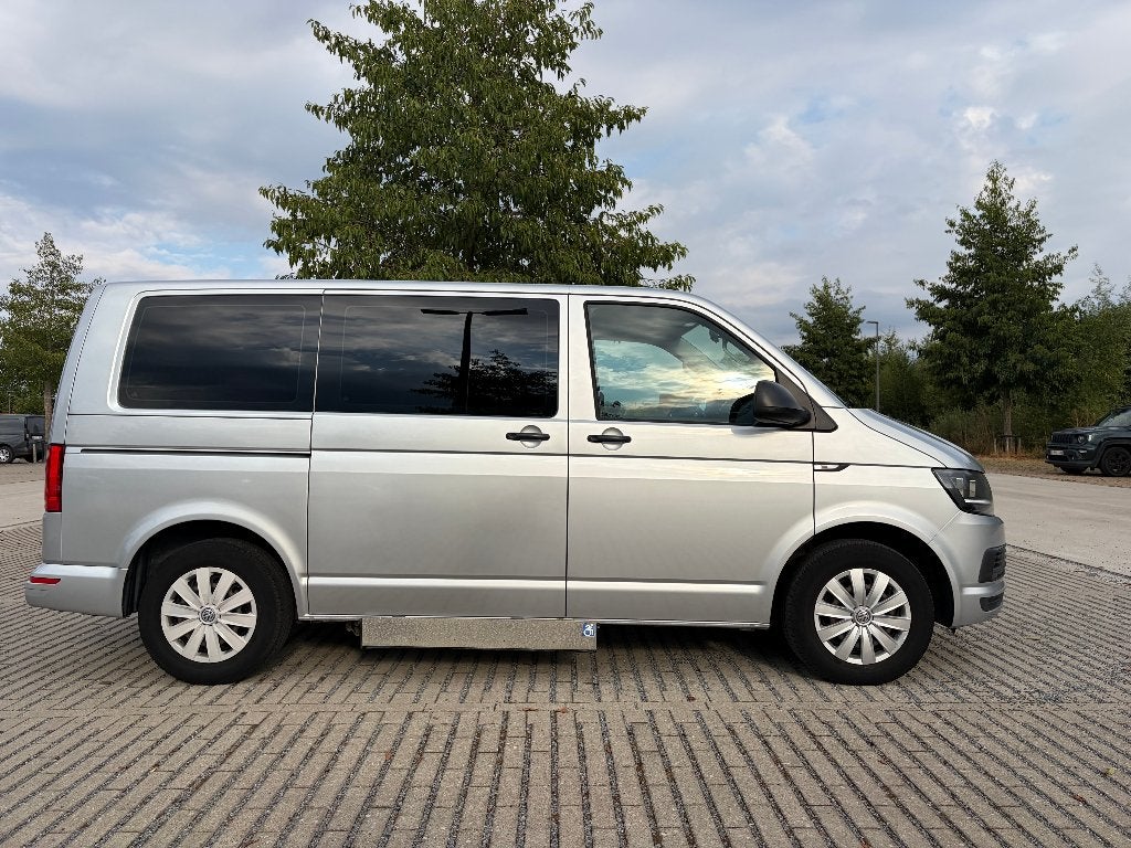 VW T6 Multivan rolstoellift zelfrijder 7pl  - 2016, Stof, 150 pk, 2500 kg, Navigatiesysteem