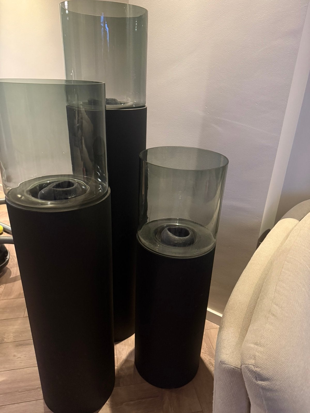 Zwarte zuilen met smoked glass, Huis en Inrichting, Ophalen, Zo goed als nieuw