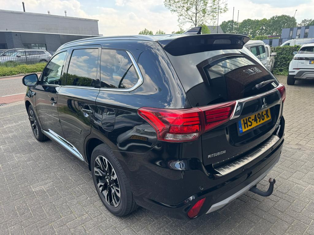 Mitsubishi Outlander 2.0 PHEV Executive Edition CAMERA CRUIS, 1998 cc, Euro 6, 4 cilinders, 1820 kg
