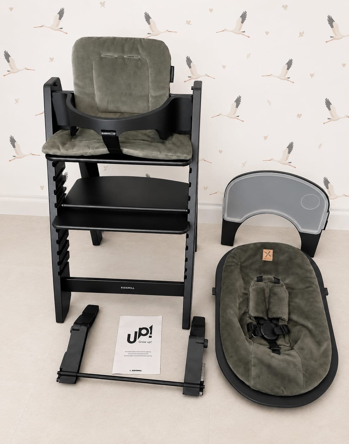 Kidsmill Up kinderstoel met accessoires, Kinderen en Baby's, Ophalen, Zo goed als nieuw, Meegroeistoel, Gordel(s)