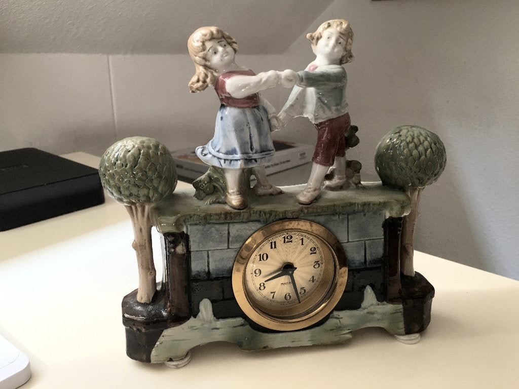 Porceleinen pendule van Mercedes 1950, Antiek en Kunst, Ophalen of Verzenden