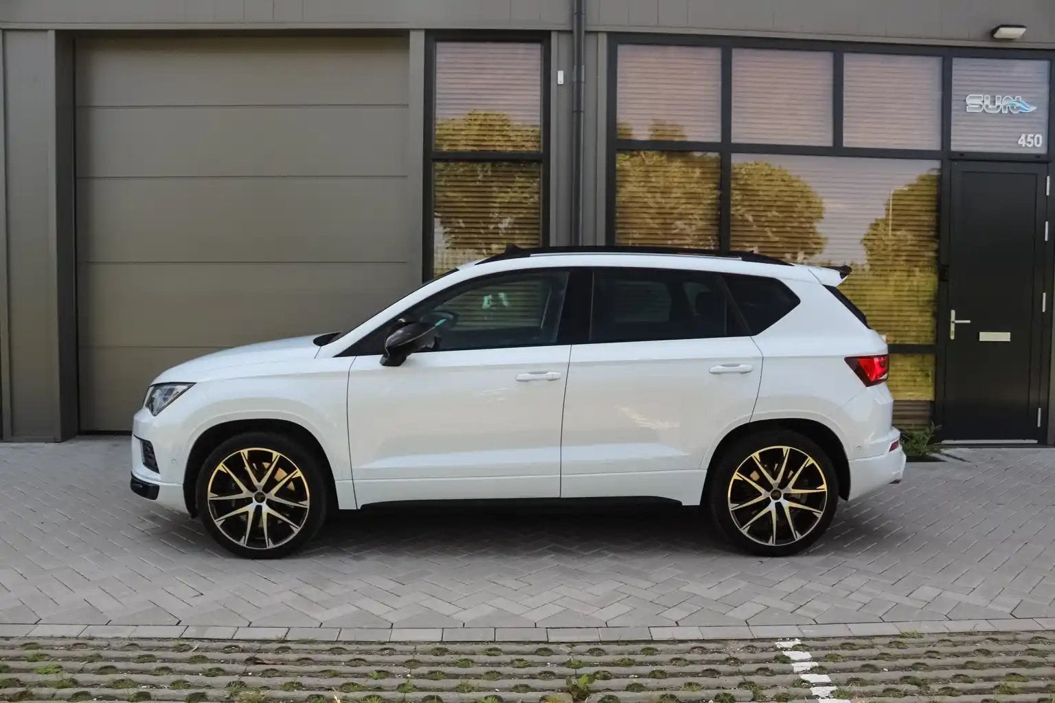Cupra Ateca 2.0 TSI 380PK 4DRIVE DSG | Pano | 360 Camera, Automaat, Zwart, 4 cilinders, 1984 cc