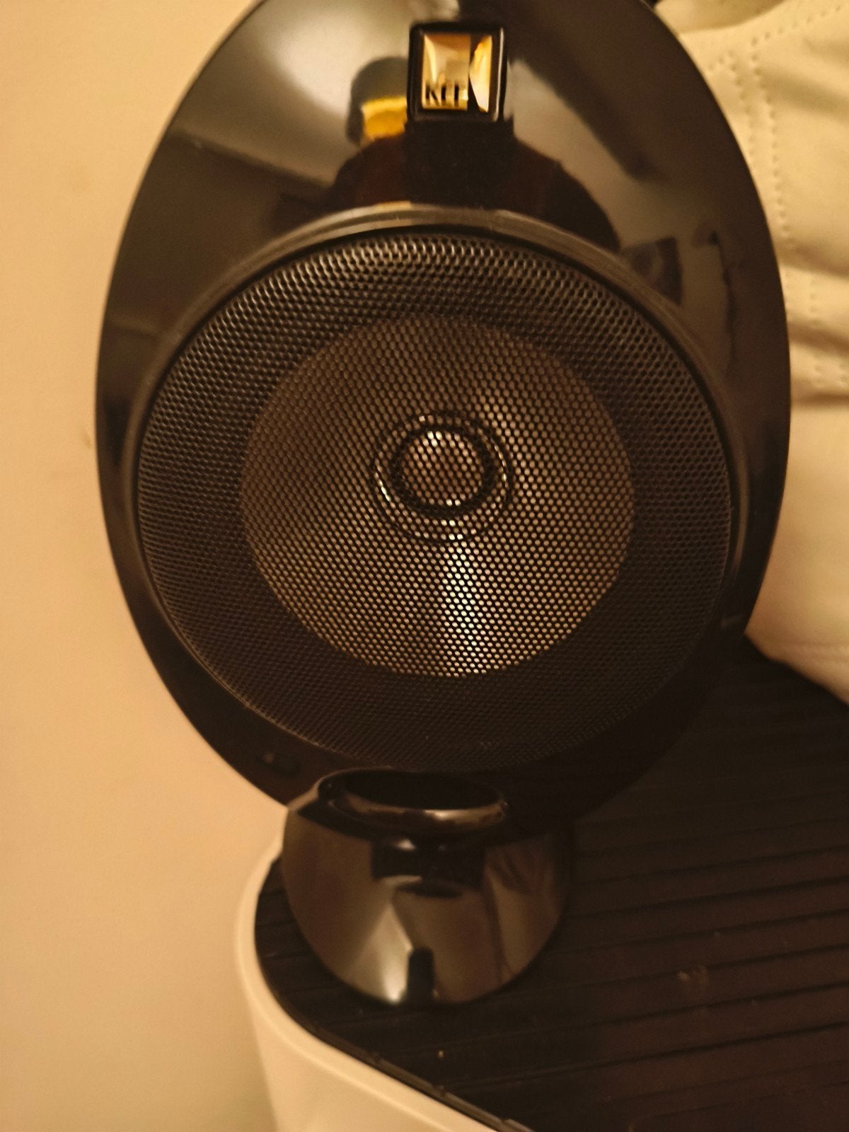 5x KEF Eitjes Satelliet Speakers KHT2005.2, Gebruikt, Ophalen of Verzenden, 60 tot 120 watt, Surroundset