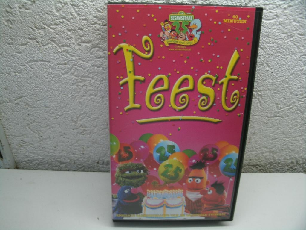 vhs 75a sesamstraat feest, Cd's en Dvd's, VHS | Kinderen en Jeugd, Alle leeftijden, Ophalen of Verzenden, Gebruikt, Overige typen