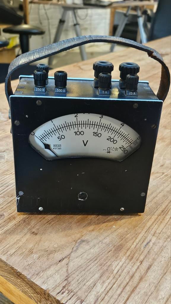 Vintage Nieaf Voltmeter / Amperemeter jaren '60, Antiek en Kunst, Verzenden