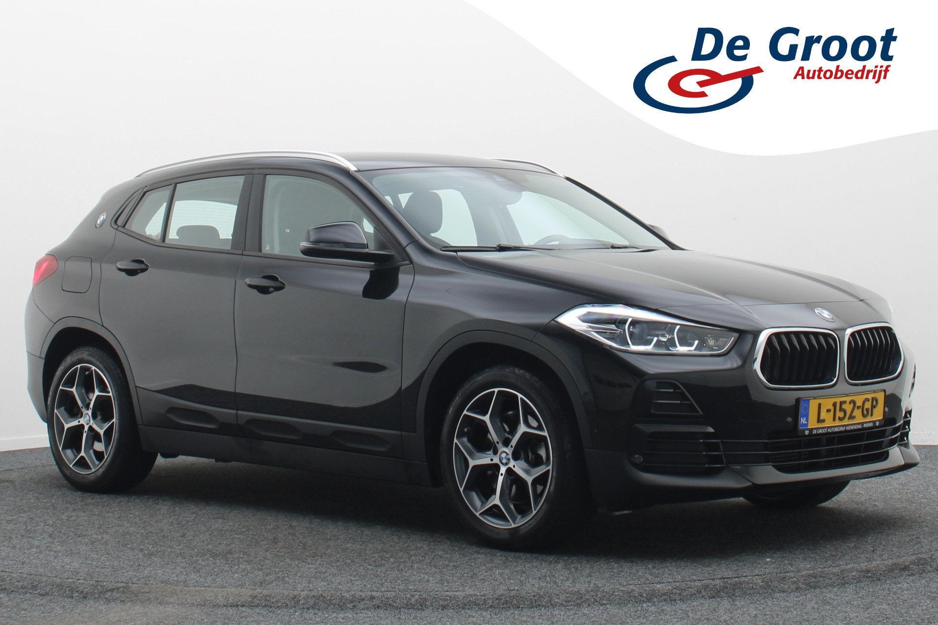 BMW X2 xDrive20i High Executive LED, Camera, Trekhaak, Navig, Automaat, 1998 cc, Gebruikt, 2000 kg