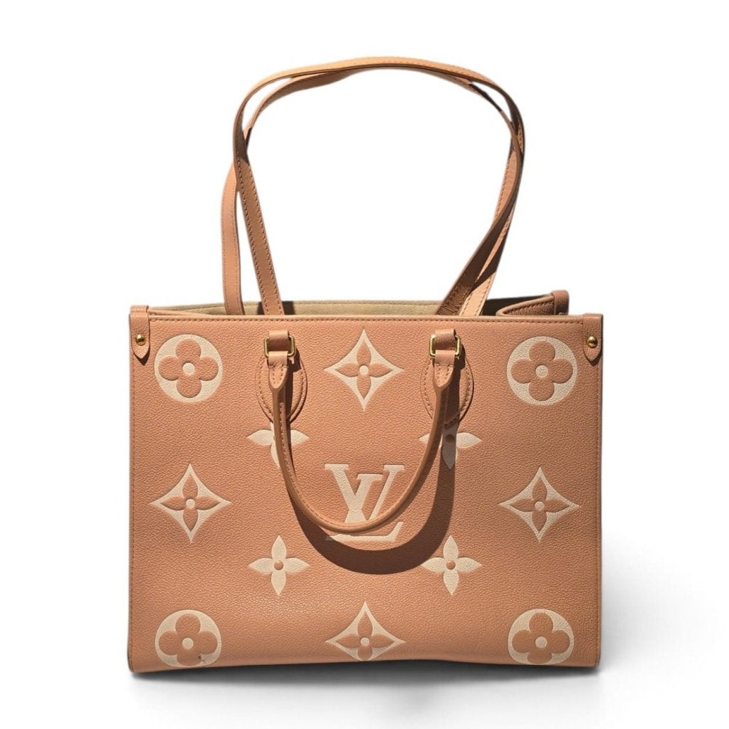 Louis Vuitton M46286 MM OnTheGo Tote Bag ‘Trianon Pink’ 2022, Louis Vuitton, Gebruikt, Support@louisvuitton.com, 2 Rue du Pont Neuf
75001 Paris
France