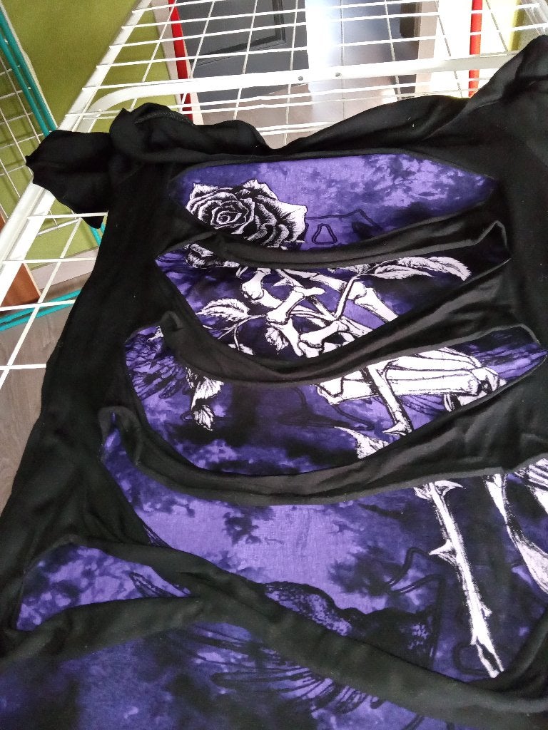 gothic t-shirt, Ophalen of Verzenden, Zo goed als nieuw, Zwart, Korte mouw