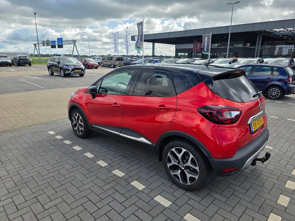 Foto 13 van Renault Captur 0.9 TCe Intens Camera Trekhaak CarPlay Cruise