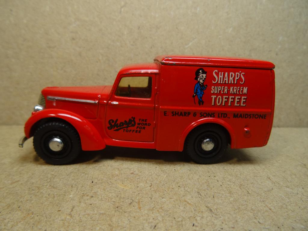 DINKY 1/43, COMMER 8 CWT 1948, " Sharps Toffee ", Zie Foto`s, Ophalen of Verzenden, Zo goed als nieuw, Auto, Matchbox