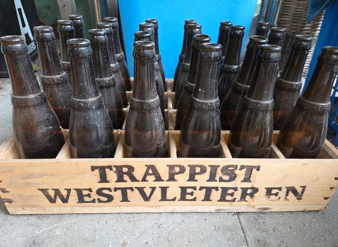 Houten krat met Westvleteren flessen, Ophalen, Gebruikt