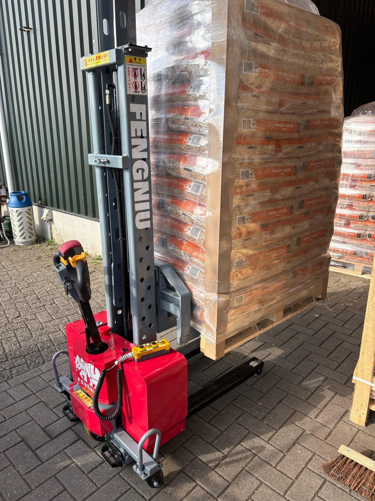 Elektrische Stapelaar, Nieuw! Zelf oplaadbaar, 1000 tot 2000 kg, Ophalen, Elektrisch, Stapelaar