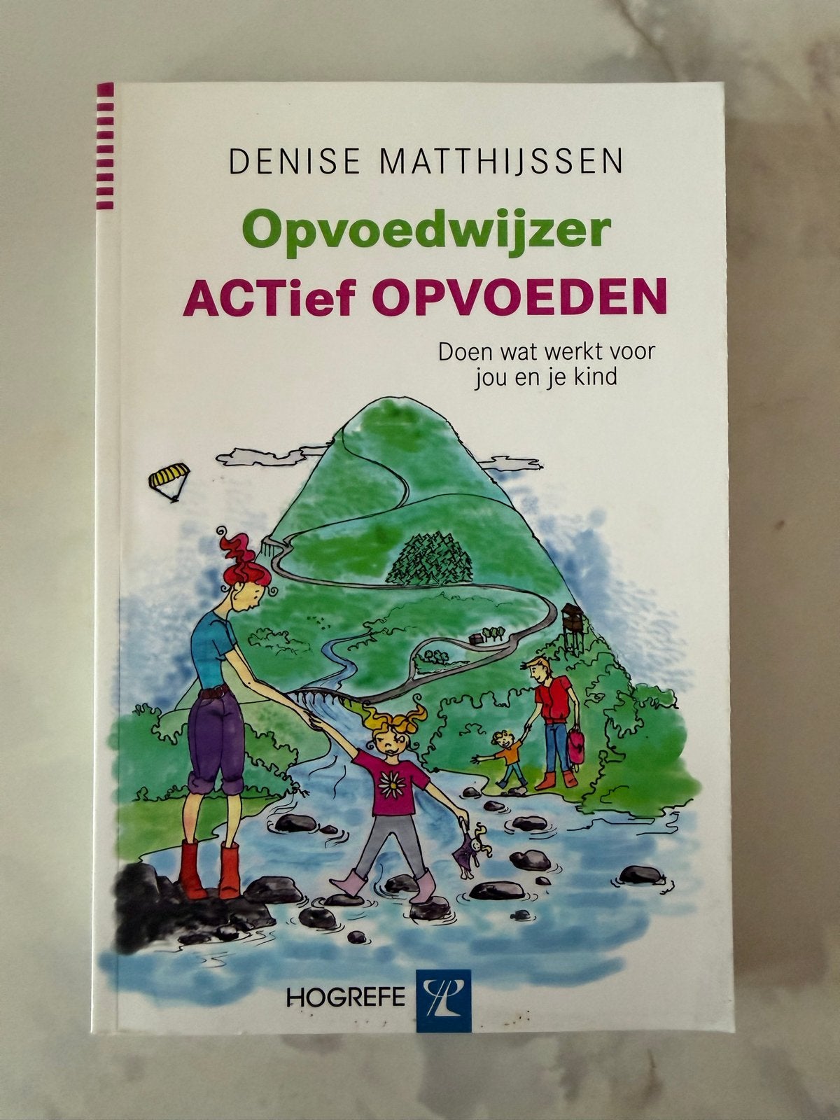 Opvoedwijzer ACTief Opvoeden - Denise Matthijssen, Ophalen of Verzenden, Gelezen, Opvoeding tot 6 jaar