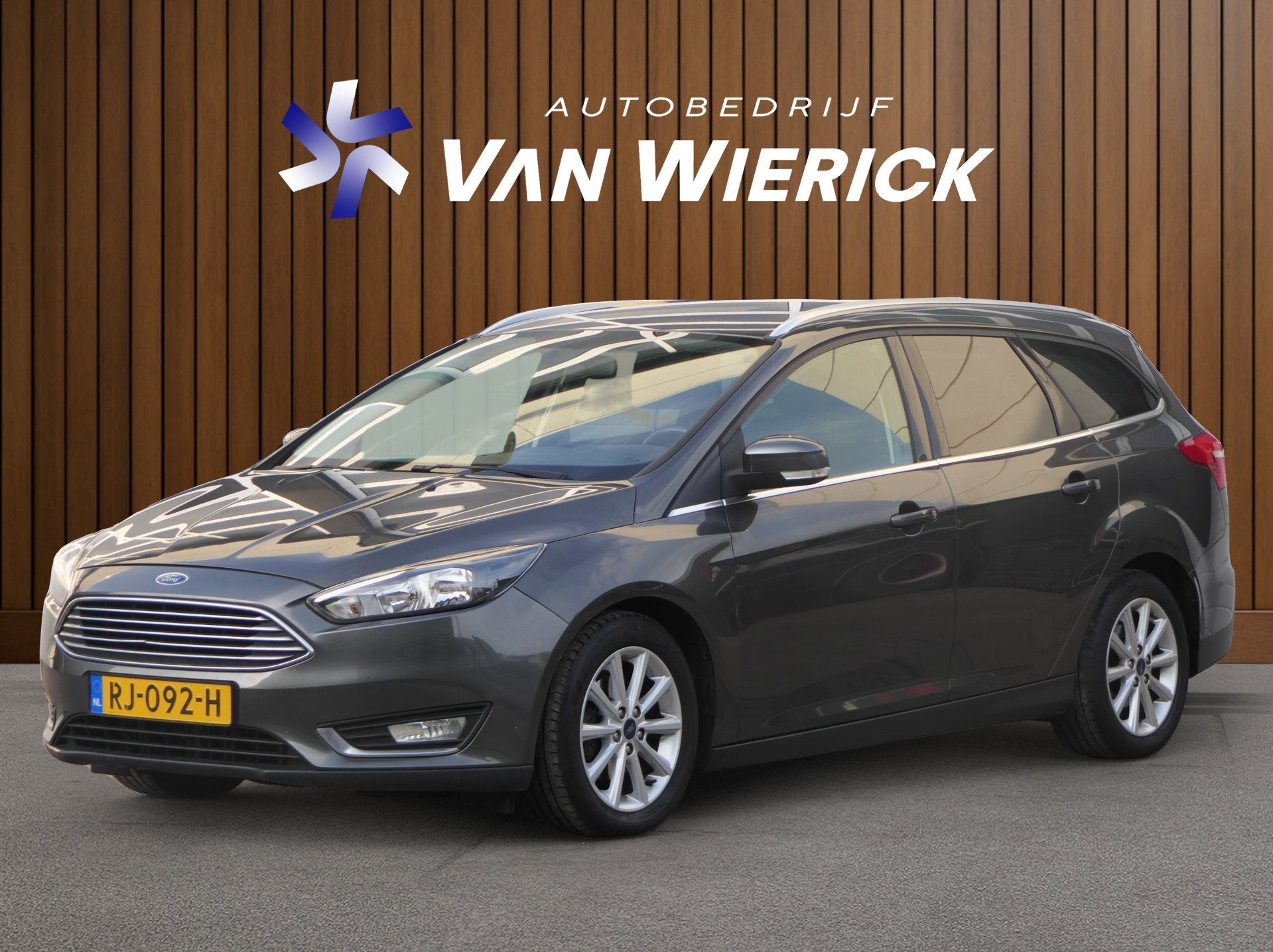 Ford Focus Wagon 1.0 Titanium 125PK | Carplay | Camera | Tre, Auto's, Gebruikt, Verwarmde buitenspiegels, Handgeschakeld, 1216 kg