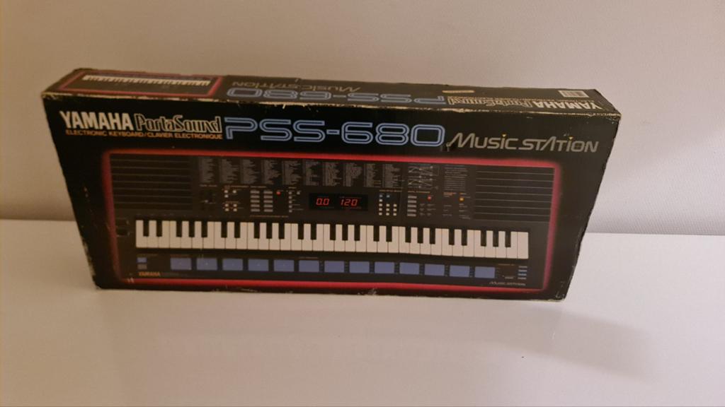 COMPLEET VINTAGE YAMAHA PIANO, Ophalen of Verzenden, Zo goed als nieuw, 88 toetsen, Yamaha