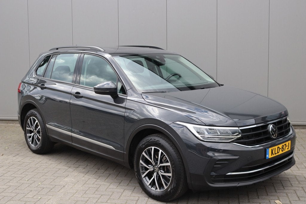 Volkswagen Tiguan 1.4 TSI eHybrid PHEV Life Trekhaak/Pano-da, Stof, 4 cilinders, Hybride Elektrisch/Benzine, SUV of Terreinwagen