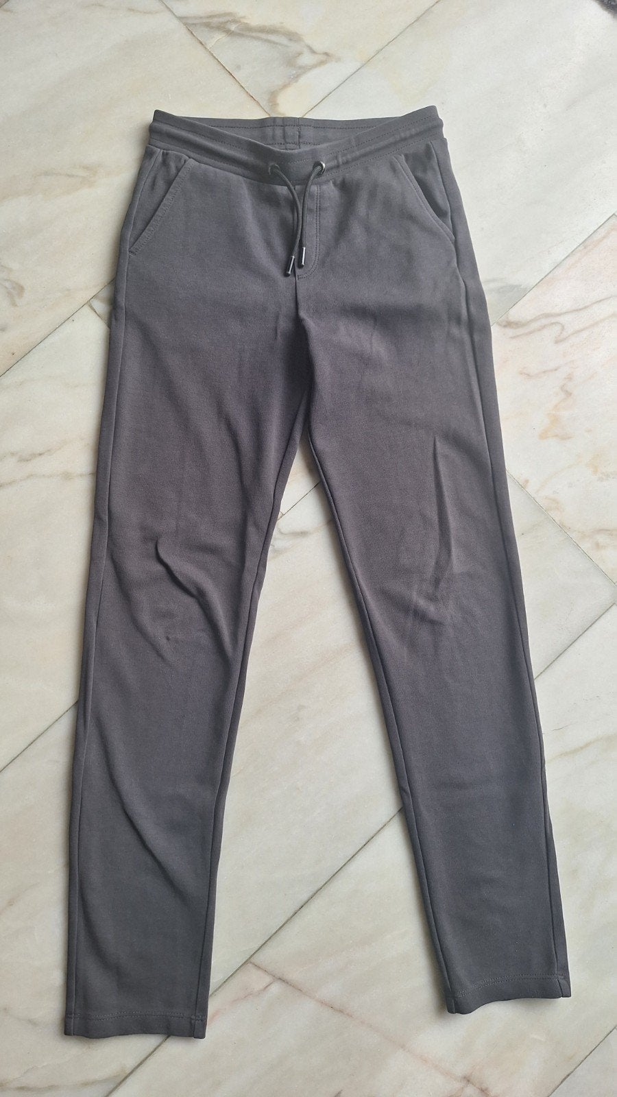 JM Joggingbroek Maat 146/152 - Zo goed als nieuw, Kinderen en Baby's, Broek, Jongen of Meisje, Ophalen of Verzenden, Zo goed als nieuw